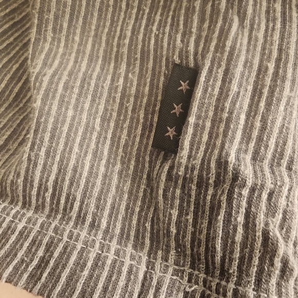 John Varvatos 100% Cotton Striped Gray Henley Shirt Mens Size XL - Picture 4 of 7